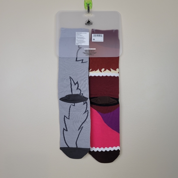NWT Disney Parks Pirates of the Caribbean Socks - Picture 2 of 3